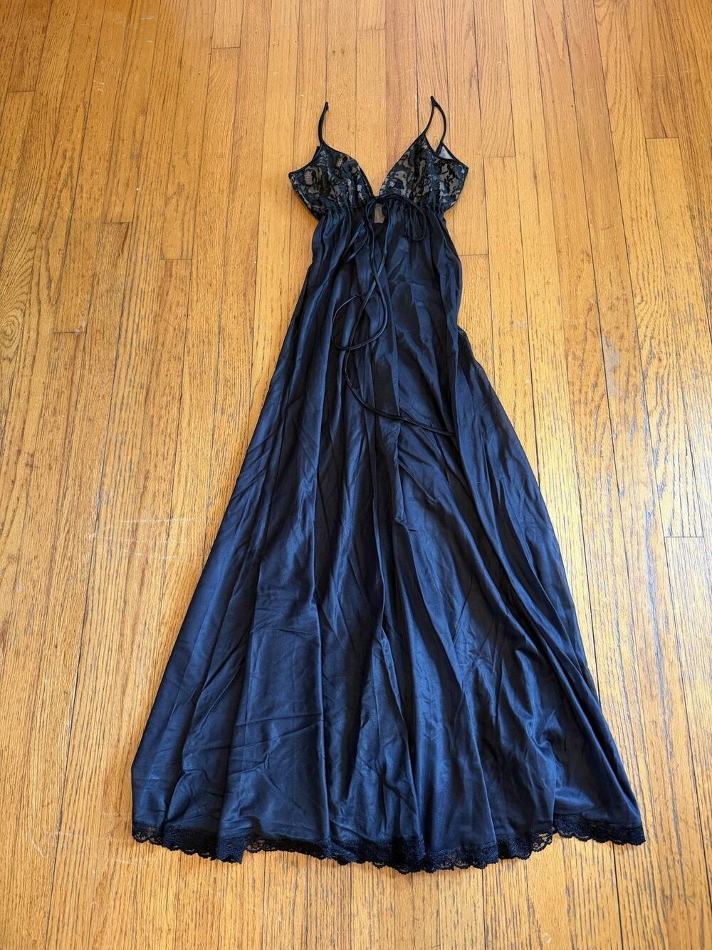 Vintage Claire Sandra By Lucie Ann Womens 32 Blk Nightgown